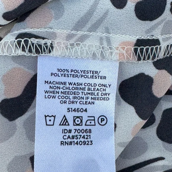 LOFT White and Black Blouse Elegant Top - Picture 9 of 9